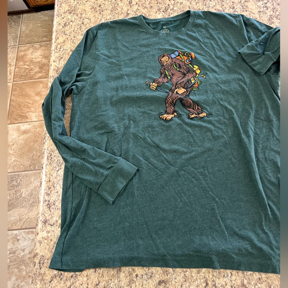 Wild Tribute Sasquatch hiking Green Long Sleeve graphic Shirt